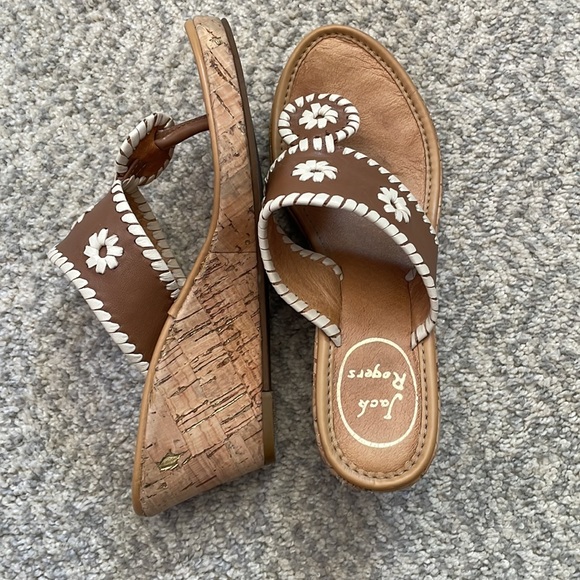 Jack Rogers Shoes - GUC Jack Rogers Wedges in Brown size 6